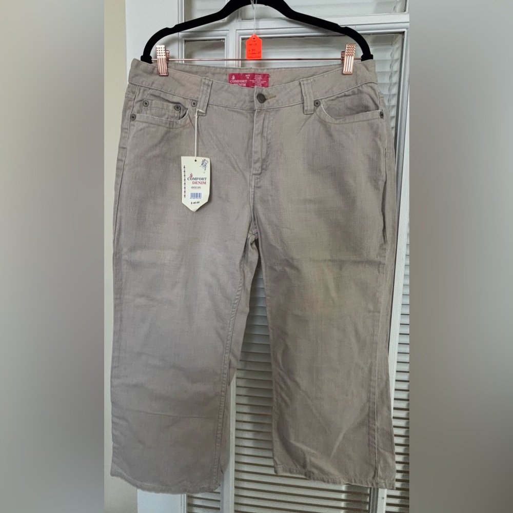 Khaki Capri Denim Pants~Size 16
